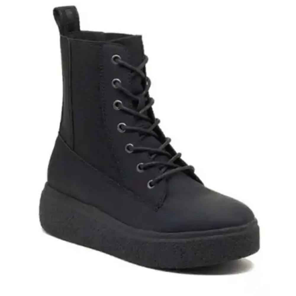 Rocket Dog Aggie Black Platform Combat Boots size 8